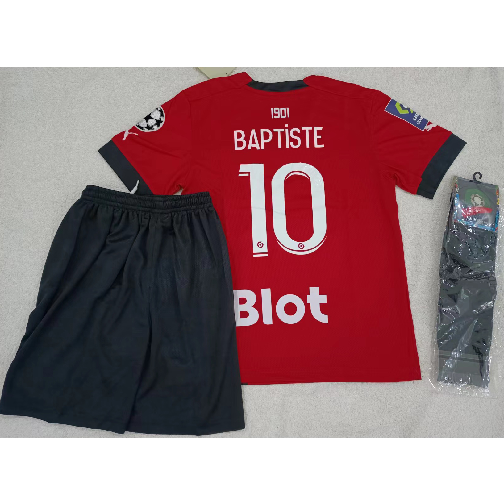 max maillots produits à prix réduits 2302120 Enfant Stade Rennais BAPTISTE 10 + Chaussettes Taille 24 Rouge