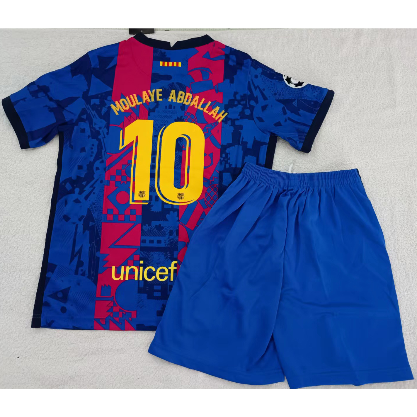 max maillots produits à prix réduits 2302140 Enfant Barcelone MOULAYE ABDALLAH 10 Taille 26 Bleu