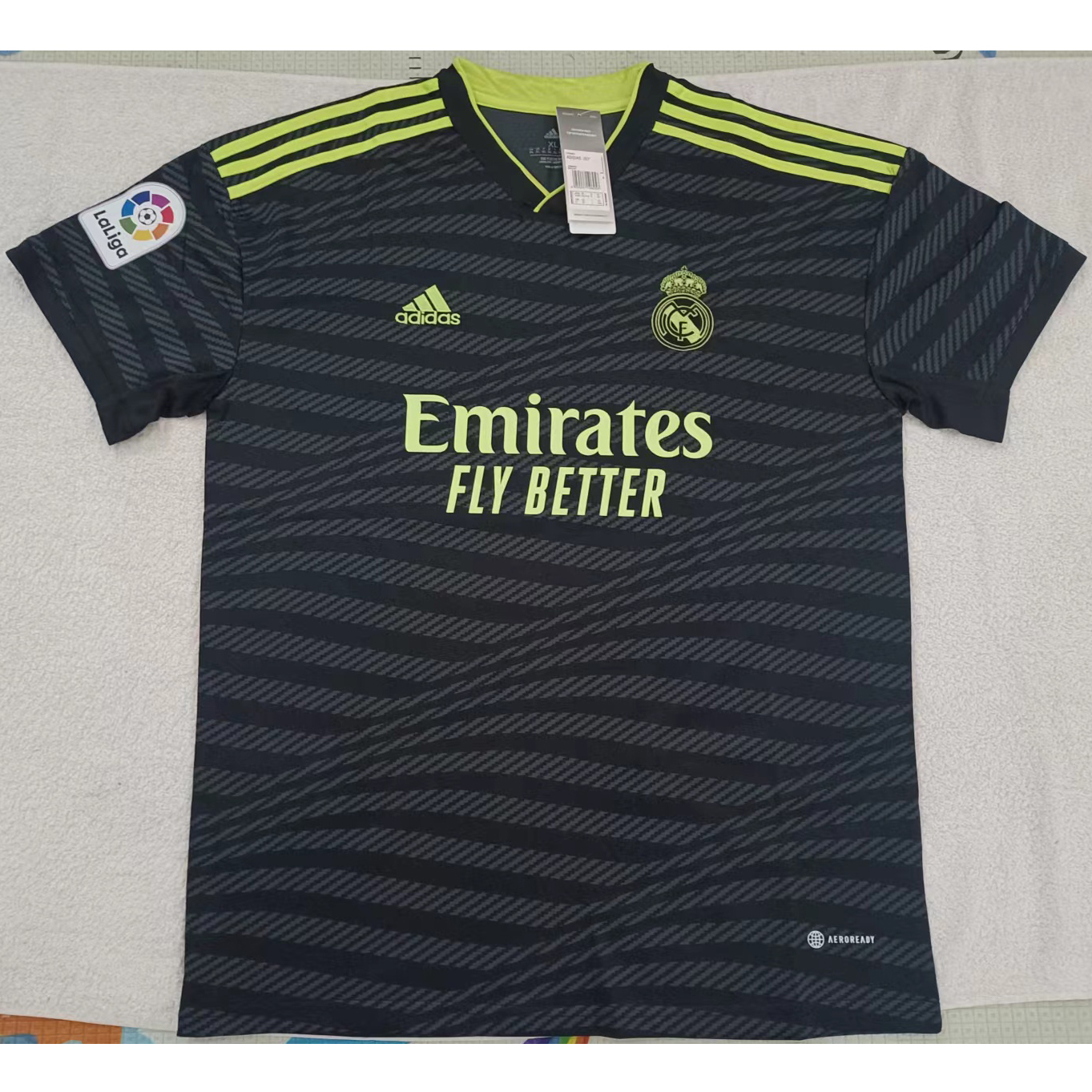 max maillots produits à prix réduits 2302164 Real Madrid Taille XL Noir