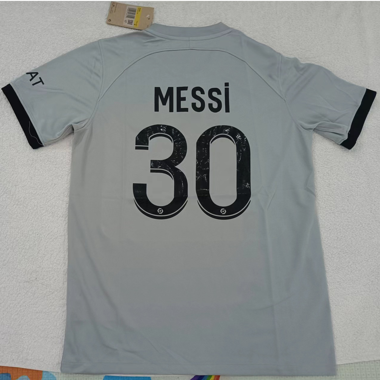 max maillots produits à prix réduits 2302165 Paris Saint Germain MESSi 30 Taille S Gris