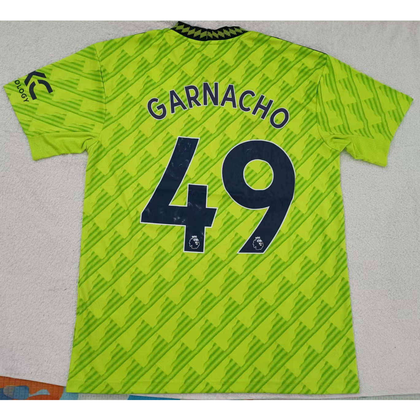 max maillots produits à prix réduits 2302169 Manchester United GARNACHO 49 Taille S Vert