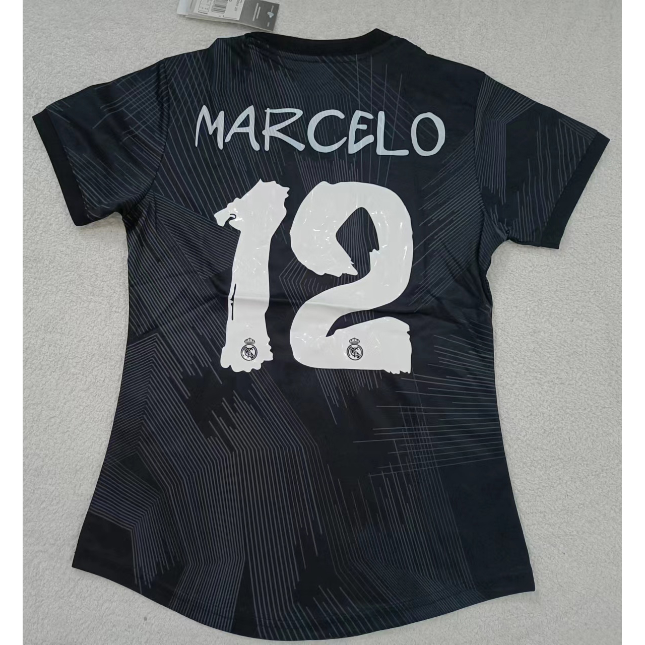 max maillots produits à prix réduits 2302178 Real Madrid MARCELO 12 Taille M Noir