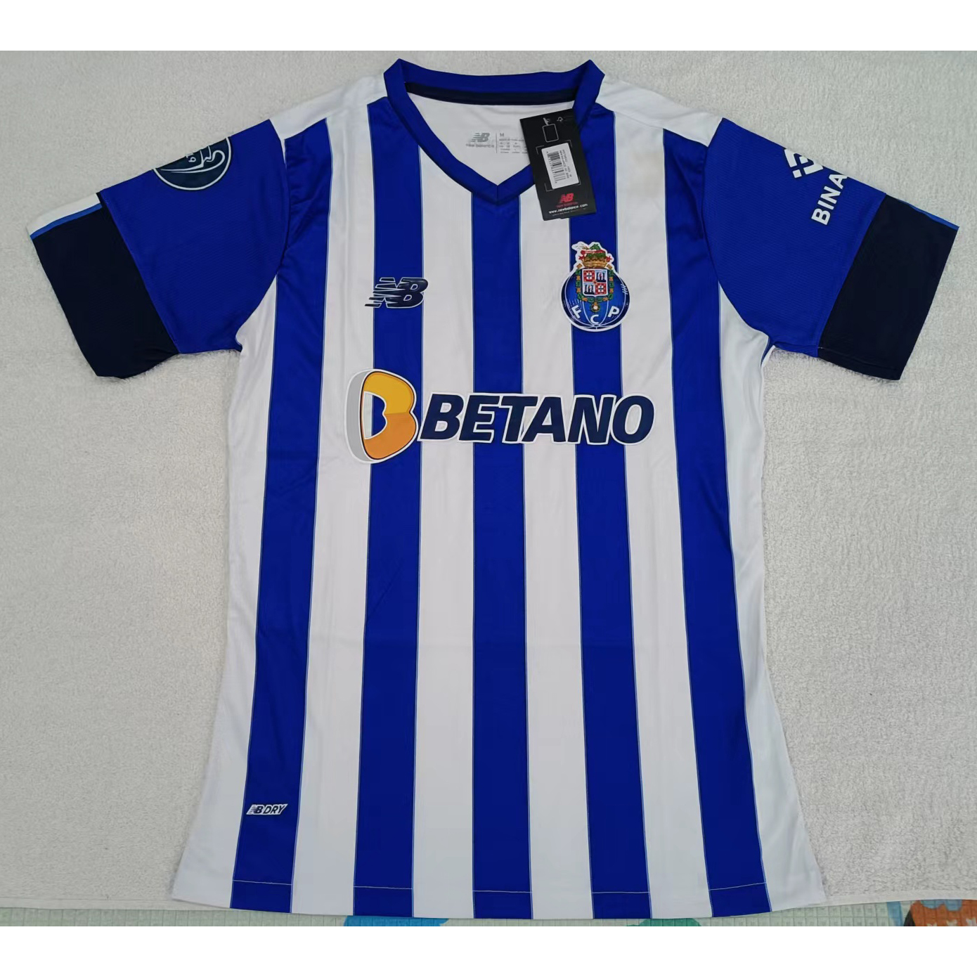 max maillots produits à prix réduits 2302188 FC Porto Taille M Blanc