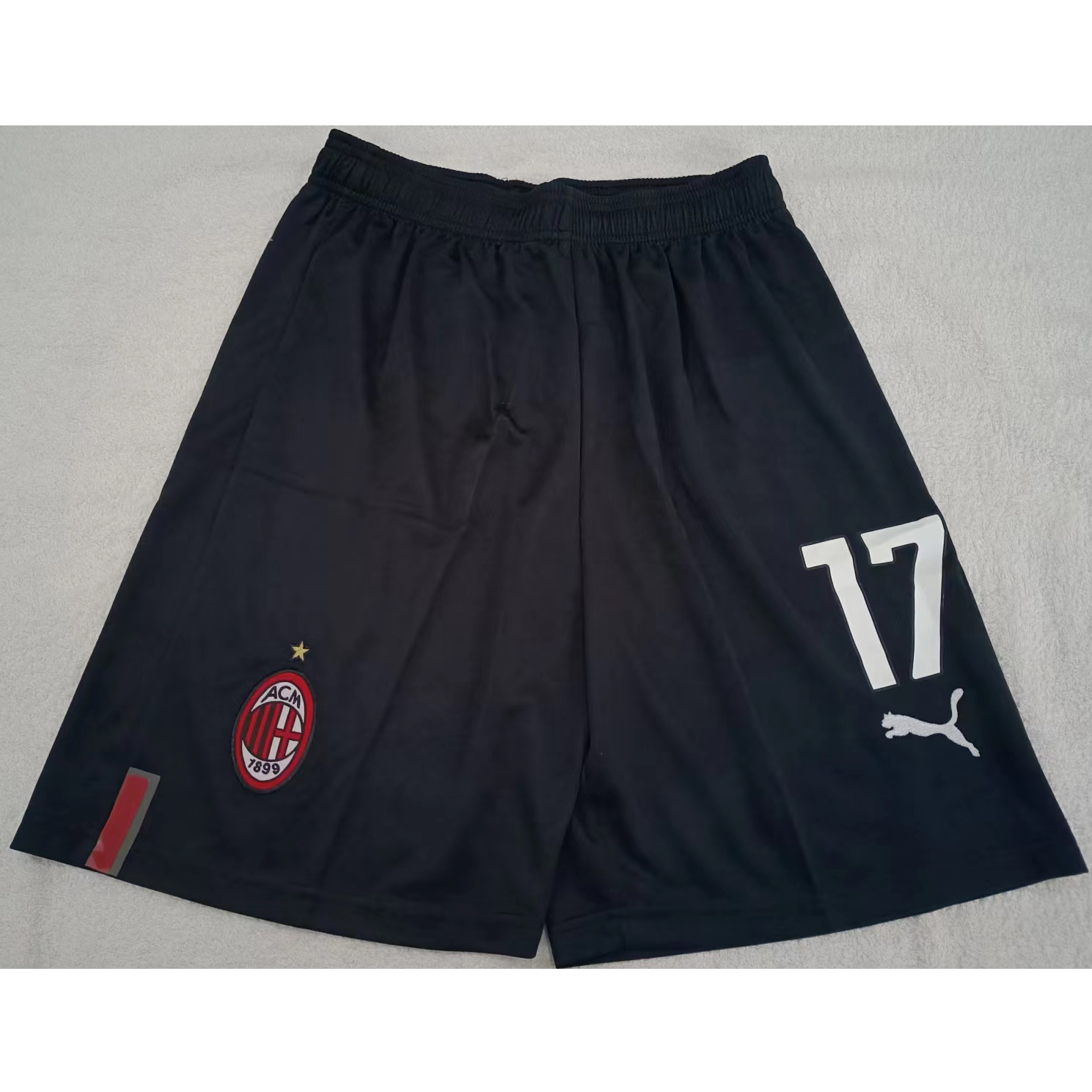 max maillots produits à prix réduits 2302204 AC Milan Taille L Noir