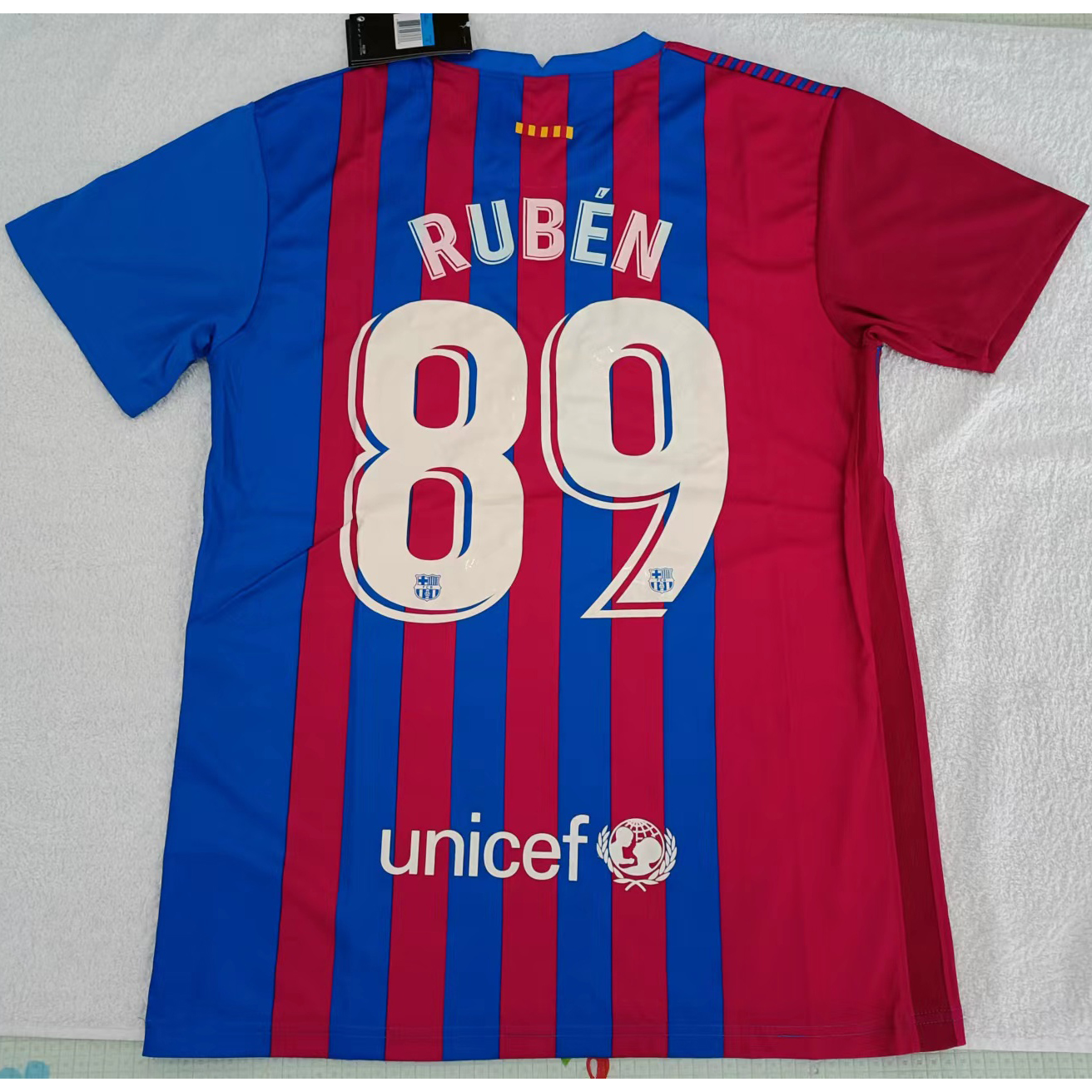 max maillots produits à prix réduits 230257 Barcelone RUBEN 89 Taille M Rouge