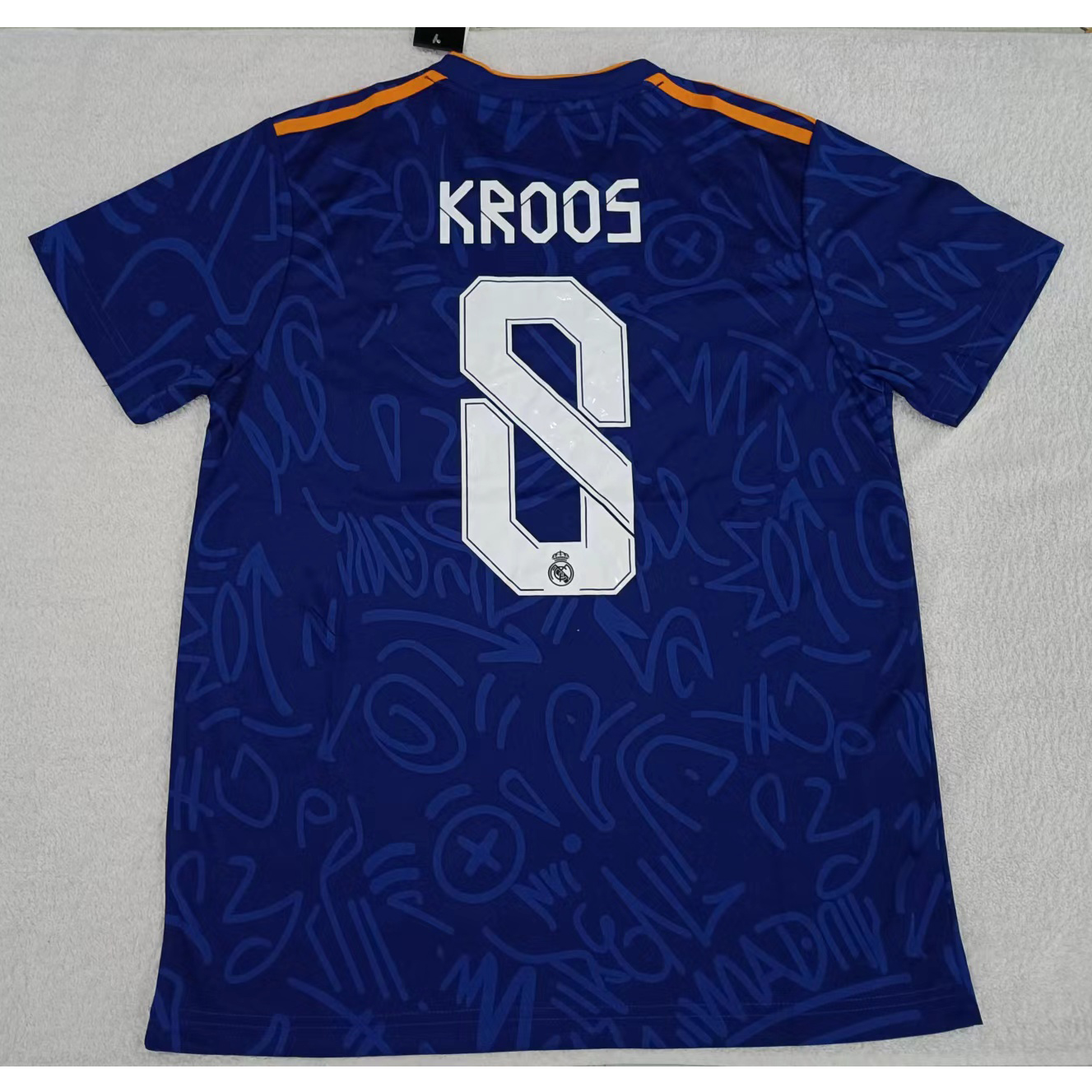 max maillots produits à prix réduits 230269 Real Madrid KROOS 8 Taille L Bleu